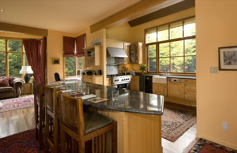 Five Bedroom Whistler Rental Home - The Bears Den Whistler Photographs