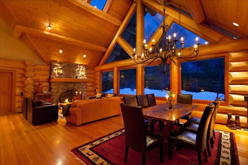 Luxury Log Chalet with Private Hot Tub :: Whistler Creekside Photographs