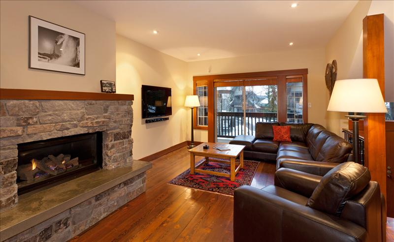 Snowy Creek, 5 Bedrooms,SKI-IN/SKI-OUT Location, Hot Tub Photographs