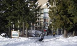 Woodrun Lodge -  True Ski-in Ski-out Photographs